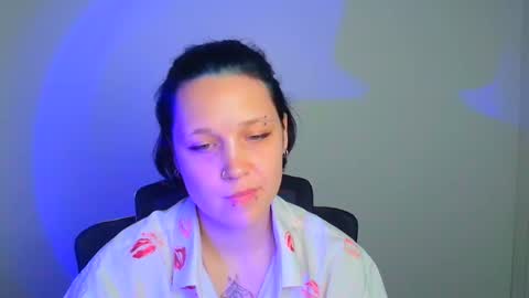 Vanessa online show from May 5, 8:53 am