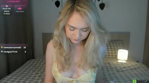 Vanessa Maes online show from October 13, 10:34 pm