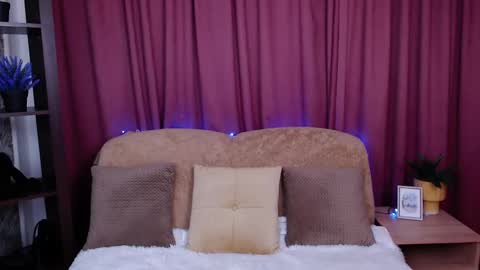 Snapshot of vanessa_moonn chatting on March 7, 10:02 am vanessa_moonn online show from March 7, 10:02 am