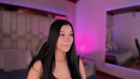 vanessaduval online show from October 18, 3:44 am