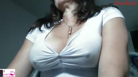 Vanesared2 online show from October 2, 1:48 am