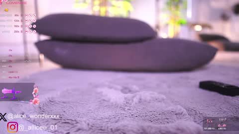 Snapshot of vanessasimon chatting on February 7, 12:28 pm Vanessa Simon online show from February 7, 12:28 pm