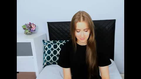 VanessaTrue online show from April 5, 7:22 pm