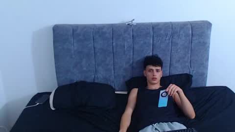 Ruby and Vanie online show from April 12, 10:58 pm