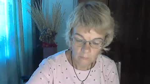 Vanillaxcreamy online show from October 2, 1:21 pm