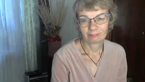 Vanillaxcreamy online show from November 23, 1:09 pm