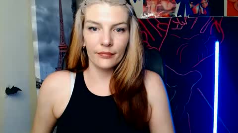 Vanessa online show from May 25, 4:46 pm