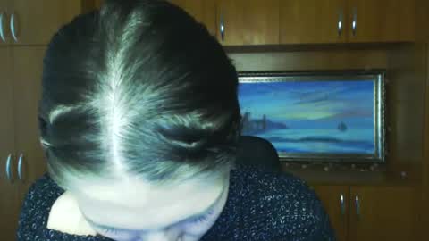 Snapshot of vanrey_ chatting on March 5, 7:49 am Vanessa online show from March 5, 7:49 am