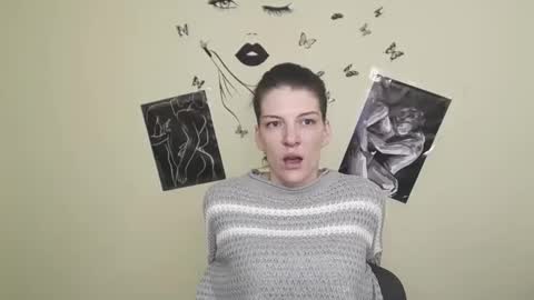 Snapshot of vanrey_ chatting on February 26, 7:45 am Vanessa online show from February 26, 7:45 am