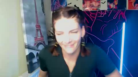 Vanessa online show from October 18, 5:50 pm