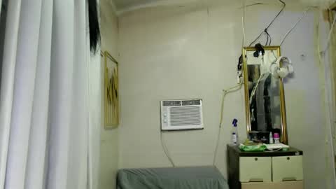 vanxxx2005 online show from April 25, 6:38 pm