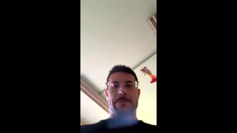 Snapshot of vbk94 chatting on October 15, 10:05 am vbk94 online show from October 15, 10:05 am