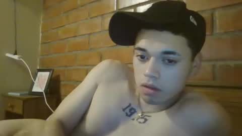 velasmanu1 online show from October 24, 12:11 am