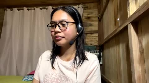 Sophie online show from June 8, 1:34 pm