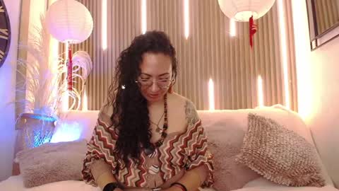 Emma Curly online show from June 6, 12:33 pm