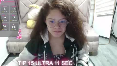 velvet_moon_v online show from December 16, 1:39 pm