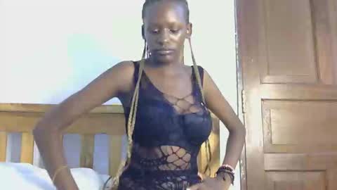 velvetdesiree online show from May 11, 2:45 pm