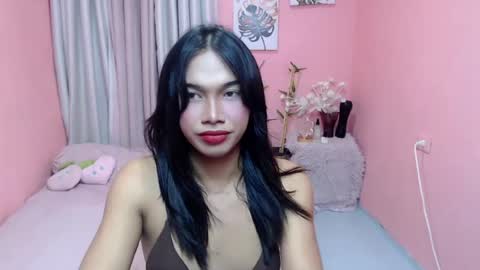 velvetlavander online show from July 22, 8:55 pm
