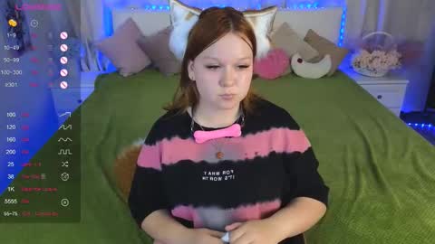 velvetvixonx online show from September 8, 6:29 pm