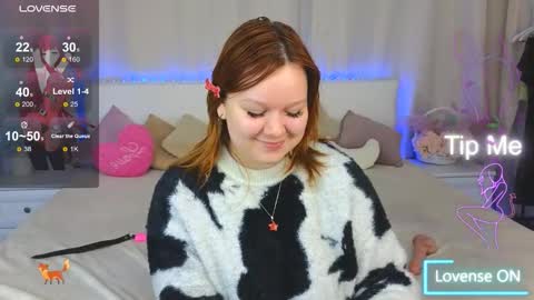 velvetvixonx online show from September 16, 6:33 pm