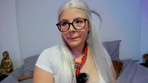 Sofia online show from October 2, 2:43 am