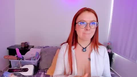 Yvonne online show from July 25, 5:44 pm