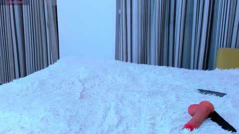 veneradi615 online show from March 20, 6:02 pm