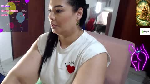 Snapshot of venus1111_ chatting on October 13, 1:18 am HI IM VENUS SMALL BOOBS BIG HEART WARM PUSSY online show from October 13, 1:18 am