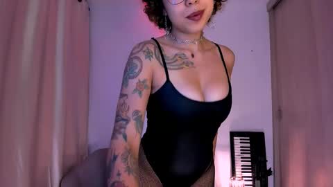 JulietaIndependent Model  venus azul online show from October 21, 10:57 pm