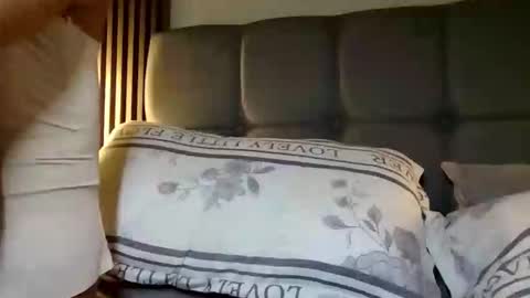 VenusDelicious online show from February 4, 9:46 am