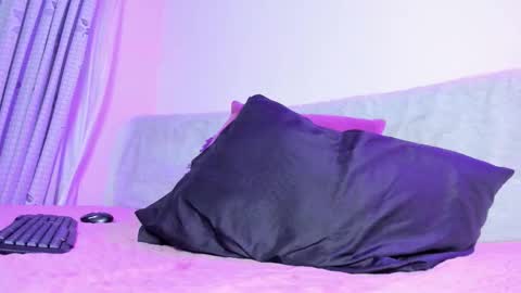 Sofi online show from November 15, 1:40 am