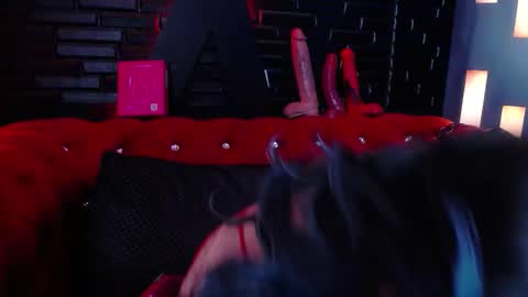 Venus Ink online show from November 28, 4:42 am