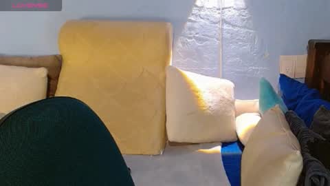 Catalina online show from October 14, 1:19 am