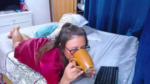 venushot1xx online show from February 3, 11:25 am