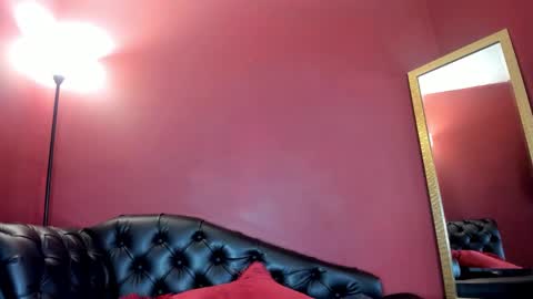 Snapshot of veroni_k4 chatting on February 25, 3:20 pm Vero online show from February 25, 3:20 pm