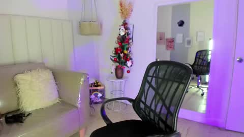 Veronica3  online show from December 19, 4:02 pm