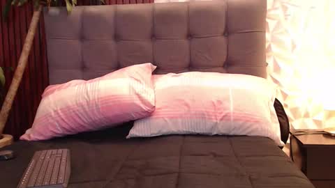 VERONICA online show from March 19, 4:34 pm