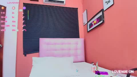 Veronica online show from February 7, 3:30 pm