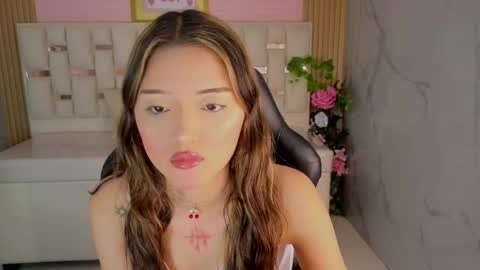 veronicaa_s online show from June 8, 7:48 pm