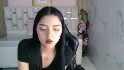 veronicaa_s online show from April 16, 8:53 pm