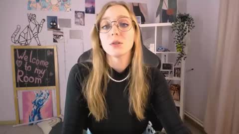 VERONICA online show from March 6, 5:43 pm