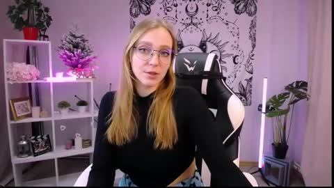 VERONICA online show from February 13, 9:30 am