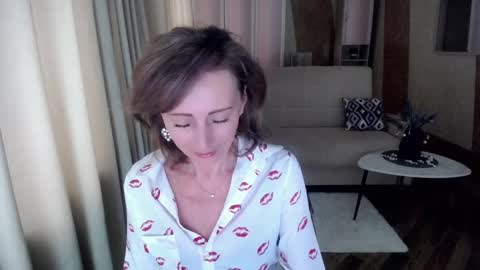 Helen online show from February 14, 5:30 am