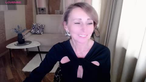 Helen online show from February 6, 11:53 am