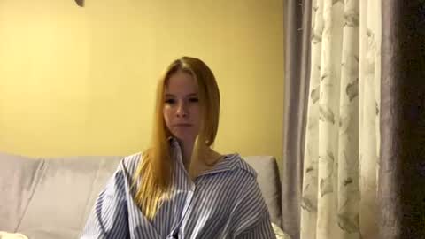 Lina online show from May 13, 4:05 pm