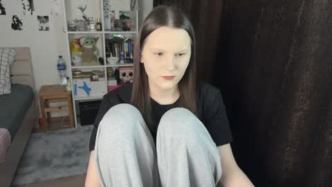 Karina followed me bb online show from March 4, 8:06 pm