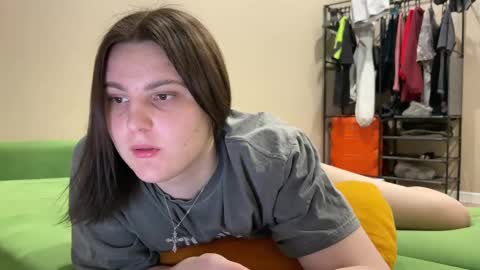 Karina followed me bb online show from March 1, 10:10 pm