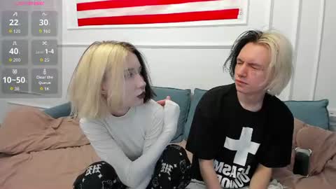 veryraretwins online show from July 10, 8:52 am