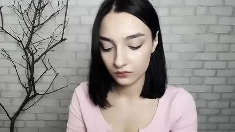 Ana online show from February 22, 9:34 am