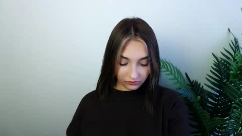 Ana online show from October 9, 1:27 pm